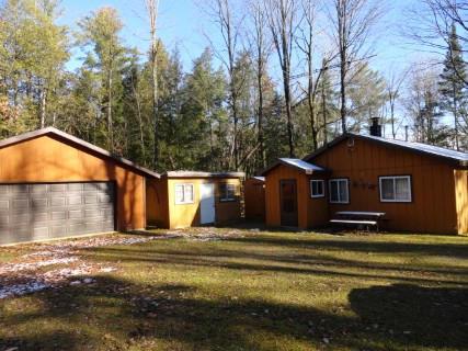 12961 Kingston Rd., Mountain, WI 54149