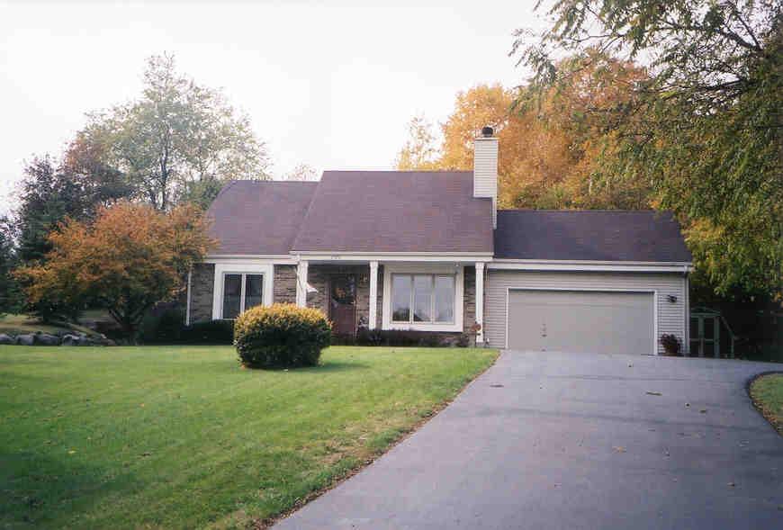 2978 Deerpath Rd., Lyons, WI 53147