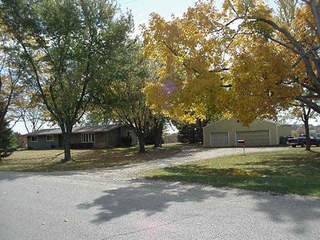 647 W Lee Rd., Rubicon, WI 53027