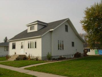 107 2nd St., Melrose, WI 54642