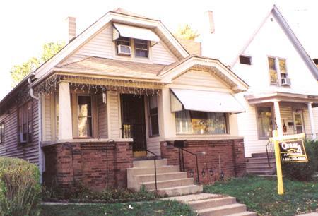 1637 S 61st St., West Allis, WI 53214