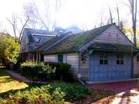 711 E Daisy, Fox Point, WI 53217