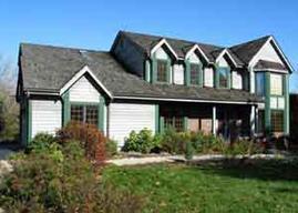 1253 N Lost Woods Rd, Summit, WI 53066