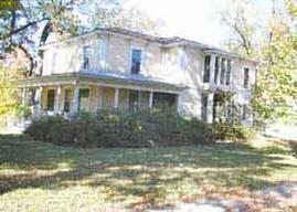 729 Racine, Delavan, WI 53115