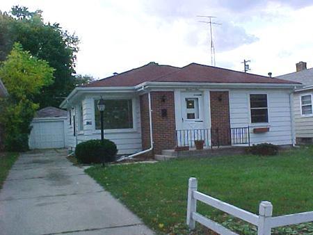 1104 Lathrop Ave, Racine, WI 53405