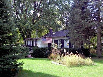 511 Eagle Lake Ave., Mukwonago, WI 53149