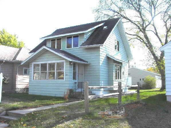 2110 Market St, La Crosse, WI 54601
