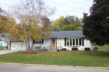 208 Grove St., Burlington, WI 53105