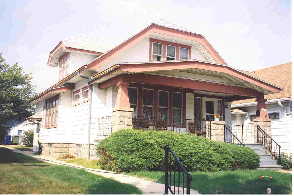 3437 9th Pl., Milwaukee, WI 53215