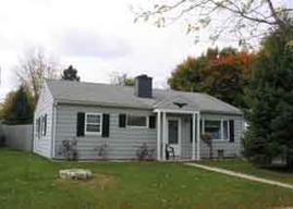 974 Birchwood Dr., West Bend, WI 53095