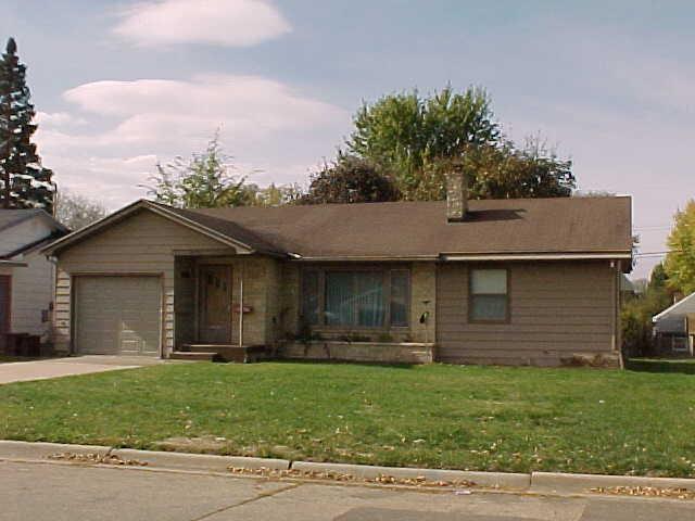 2040 S 31st St., La Crosse, WI 54601
