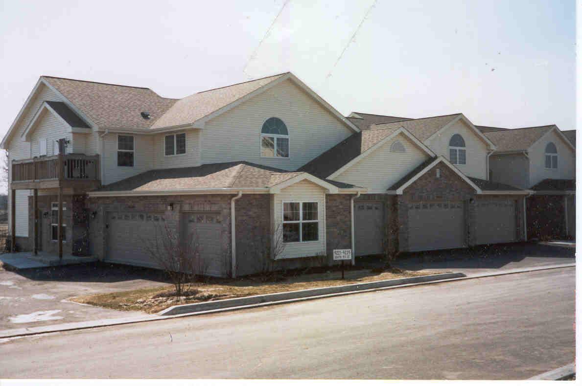 2820 55th Ave. #15, Kenosha, WI 53144