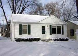 7728 W Wright St., Wauwatosa, WI 53213