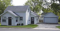 213 W Capitol Dr., Hartland, WI 53029