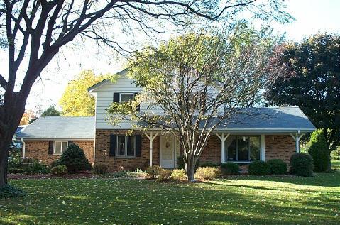 11439 N Vega Ave., Mequon, WI 53097