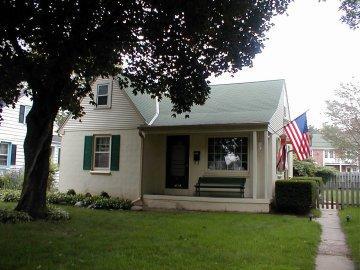 4850 N Iroquois, Glendale, WI 53217