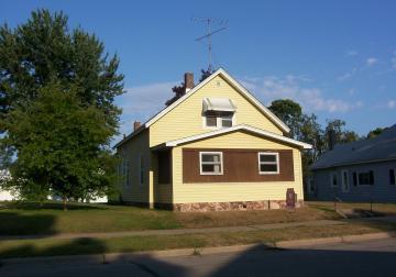 2415 S 13th Pl., La Crosse, WI 54601