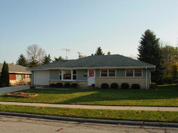 233 E Antoine Dr., Port Washington, WI 53074