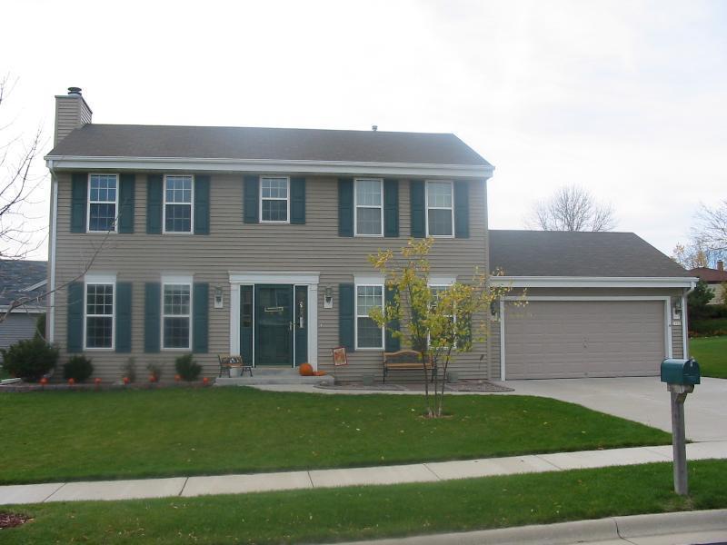 1797 Woodview Cir., Port Washington, WI 53074