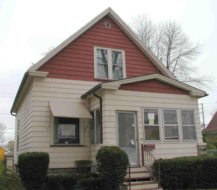 5032 N 32nd St, Milwaukee, WI 53209