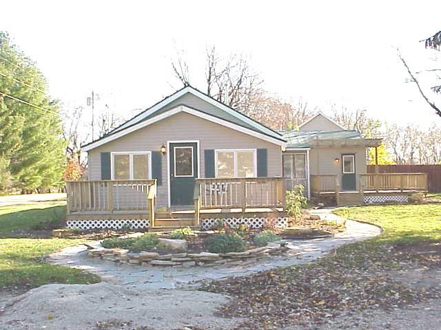 1206 N Mulberry, Bloomfield, WI 53157