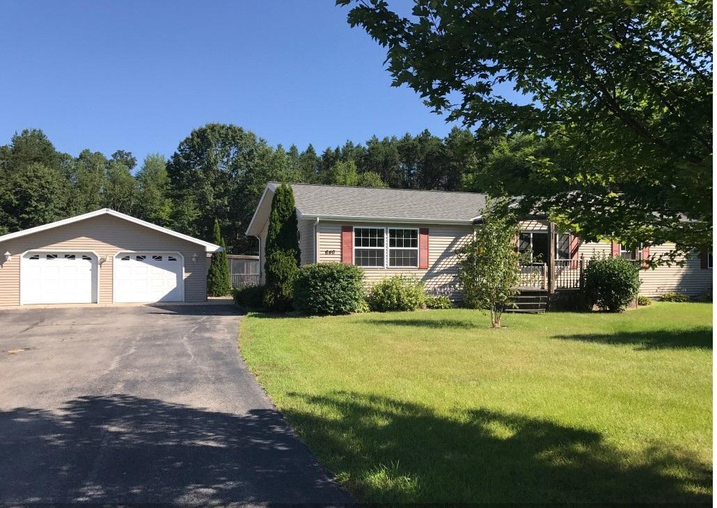 640 Mott St., Oconto, WI 54153