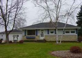 4033 S 104th St., Greenfield, WI 53228