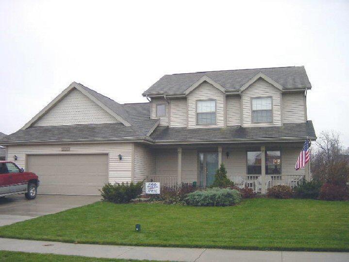 499 Braatz Dr, Kewaskum, WI 53040