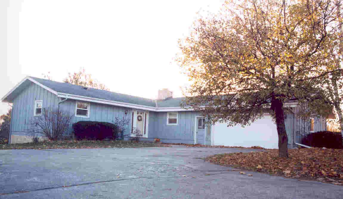 4481 Holly Ln., Barton, WI 53090