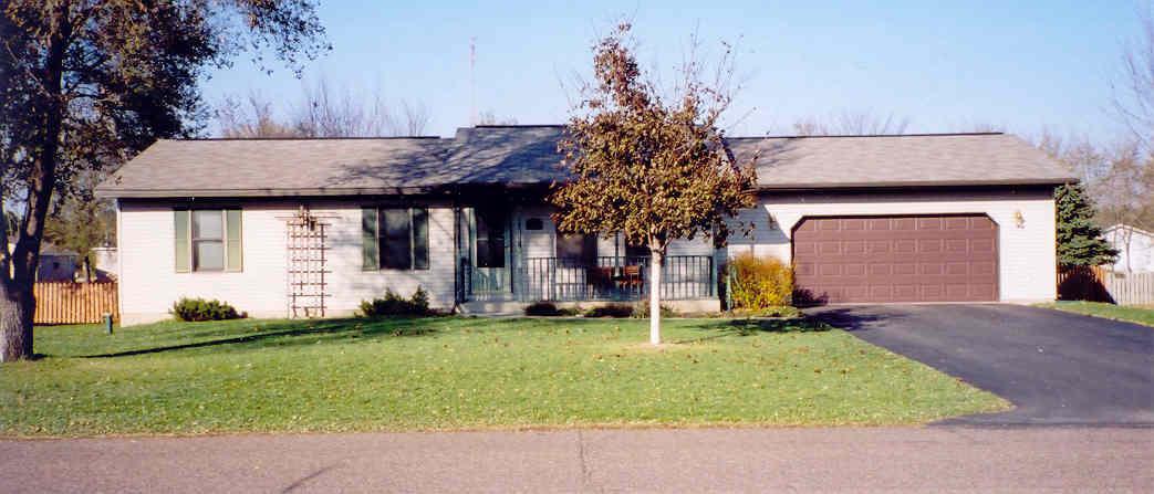 W8268 Woodview Dr., Onalaska, WI 54650