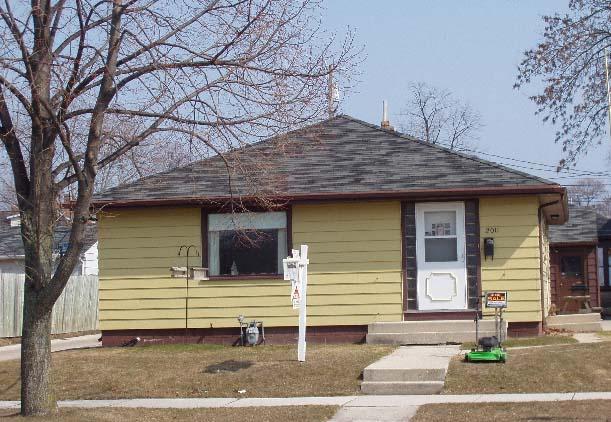2011 S 16th St., Sheboygan, WI 53081