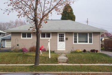 6784 S 19th St, Milwaukee, WI 53221