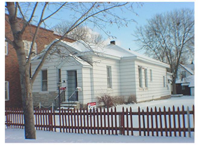 1111 S 8th, La Crosse, WI 54601