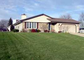 630 E Deer Ridge Ct., Oak Creek, WI 53154