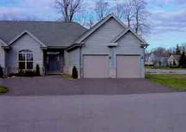 23060 W Pineview Cir. #N30, Pewaukee, WI 53072