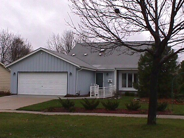 6301 Root River Dr., Greendale, WI 53129