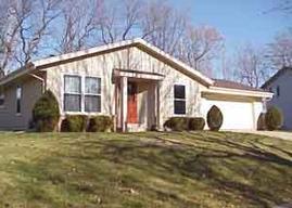 1716 Blackhawk Tr., Waukesha, WI 53186
