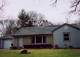 227 Grove St., Eagle, WI 53119