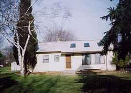 15910 W Chipmunk Ln., New Berlin, WI 53151