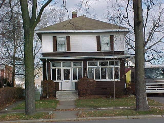 1117 Main St., La Crosse, WI 54601