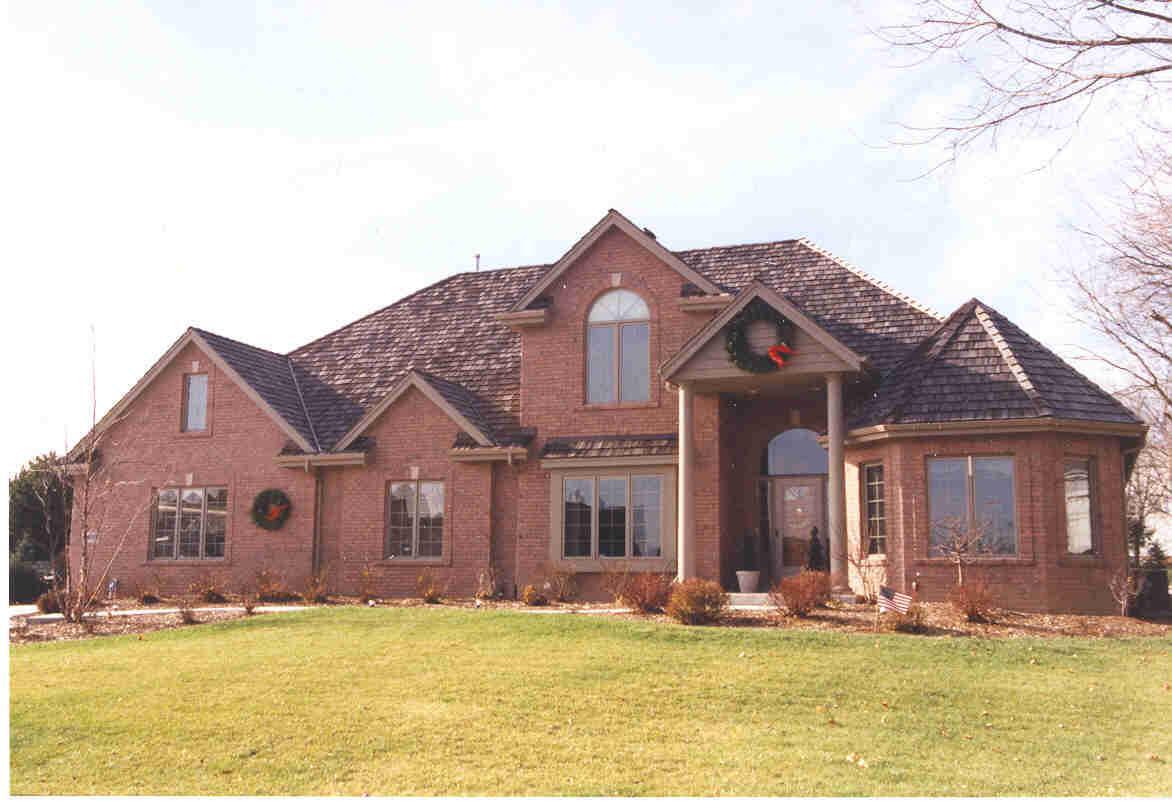 20355 Wynchester Ct., Brookfield, WI 53045