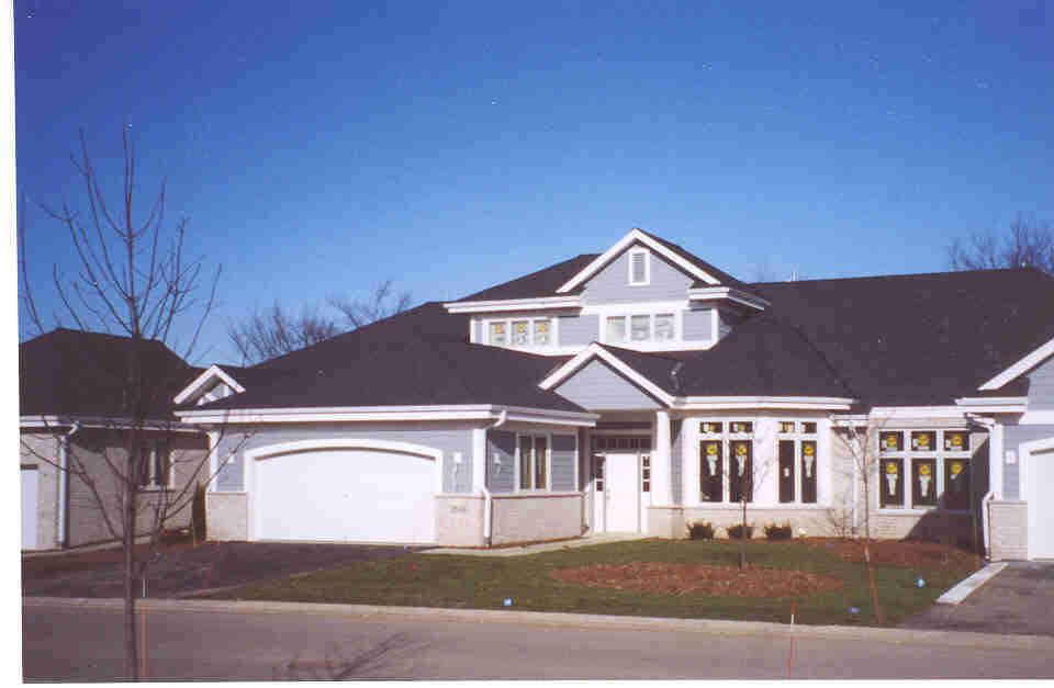 17160 Lake Rd. #34B, Brookfield, WI 53005