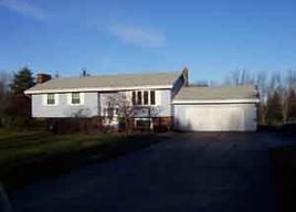 5595 S Oxford Dr., New Berlin, WI 53146