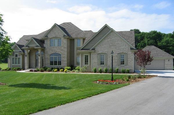 N7303 Breezy Cir. #W299, Hartland, WI 53029