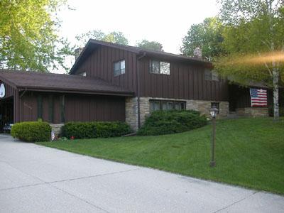 13105 Huntington Cir., Brookfield, WI 53005