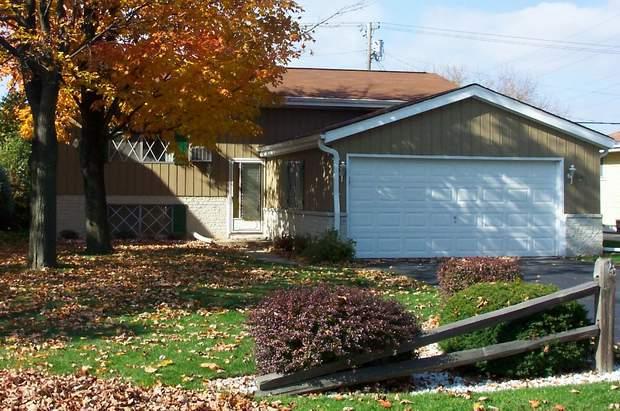 4135 S 91st Pl., Greenfield, WI 53228