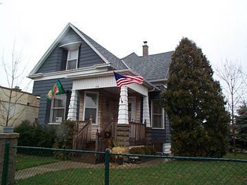 1118 S 60th St, West Allis, WI 53214