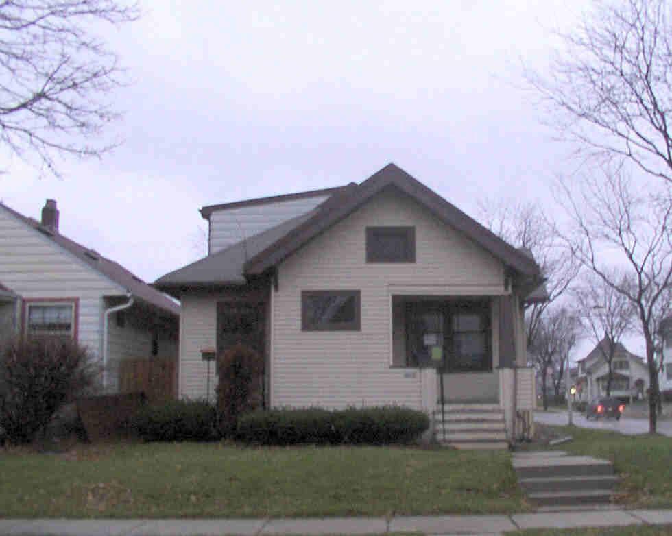 1603 S 58th St, West Allis, WI 53214