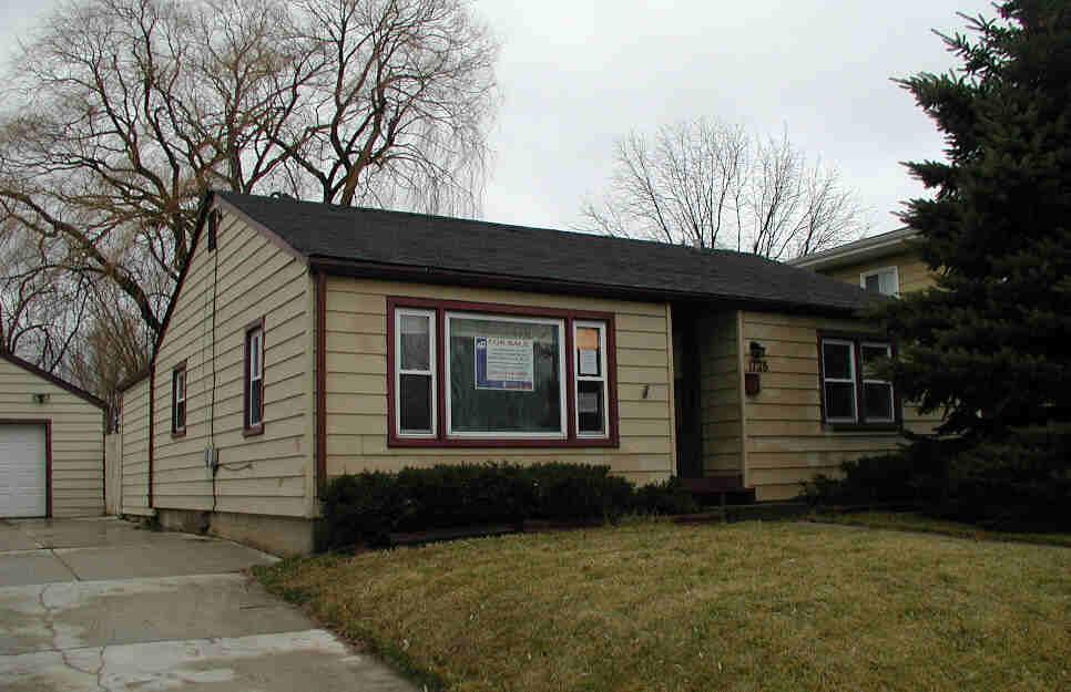 1728 Kentucky St., Racine, WI 53405