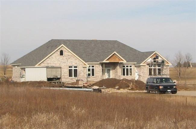 1354 Royal Troon Ct. #15-11, Geneva, WI 53147